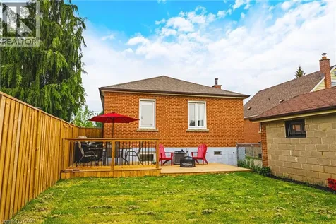 280 Montrose Avenue Hamilton ON L3M 3N8