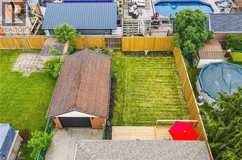 280 Montrose Avenue Hamilton ON L3M 3N8