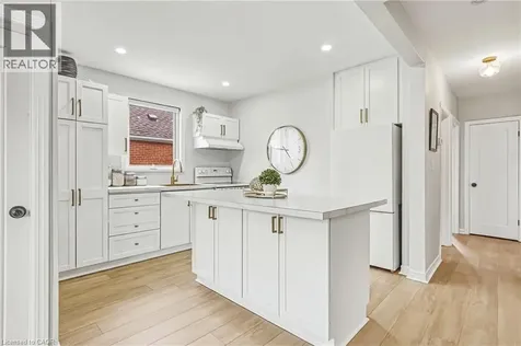 280 Montrose Avenue Hamilton ON L3M 3N8