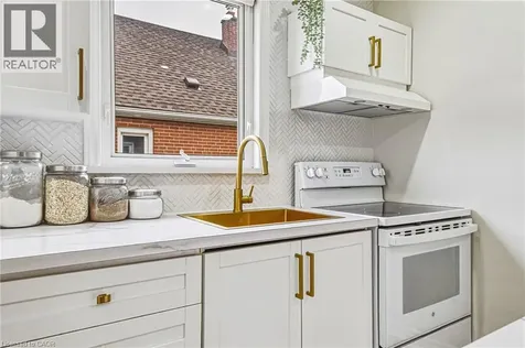 280 Montrose Avenue Hamilton ON L3M 3N8