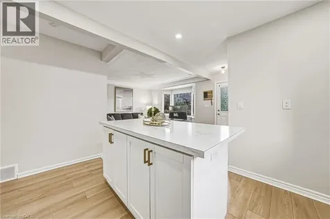 280 Montrose Avenue Hamilton ON L3M 3N8