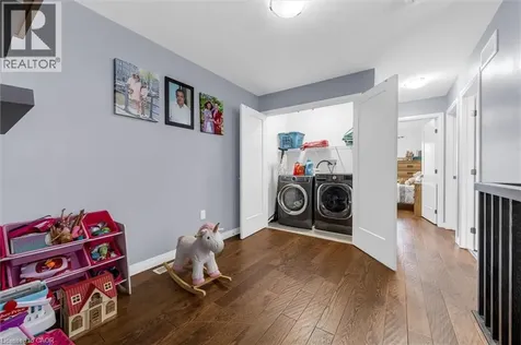 55 Greenwich Avenue Stoney Creek ON L8J 0L6