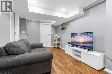 55 Greenwich Avenue Stoney Creek ON L8J 0L6