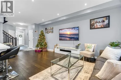 55 Greenwich Avenue Stoney Creek ON L8J 0L6