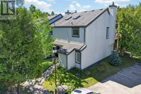 14 Dawson Drive Collingwood ON L9Y 5B4