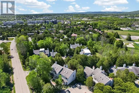 14 Dawson Drive Collingwood ON L9Y 5B4