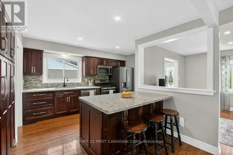 108 Lawrence Avenue St. Thomas ON N5R 5G3