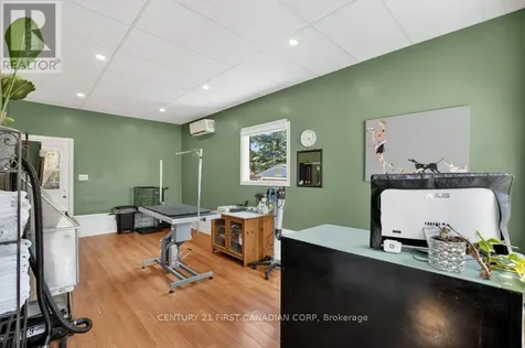 108 Lawrence Avenue St. Thomas ON N5R 5G3