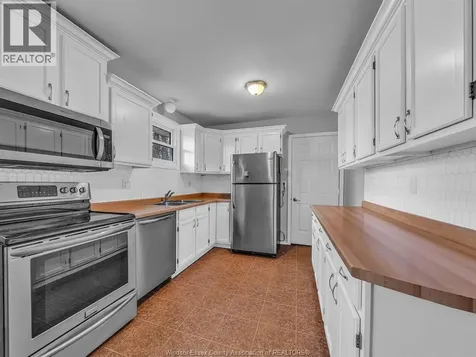 184 Harold Cull Drive Kingsville ON N9Y 3G1