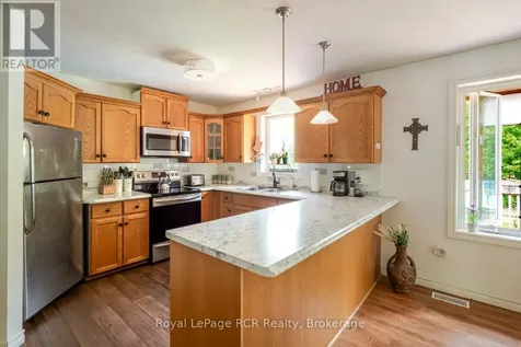 55 Shamrock Boulevard South Bruce Peninsula ON N0H 2T0