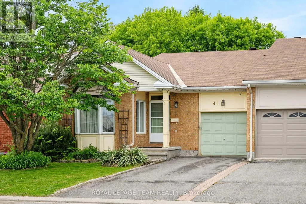41 Billingham Crescent Ottawa ON K2K 2T7