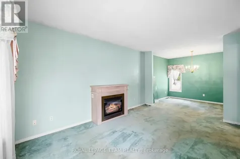 41 Billingham Crescent Ottawa ON K2K 2T7