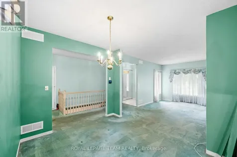 41 Billingham Crescent Ottawa ON K2K 2T7