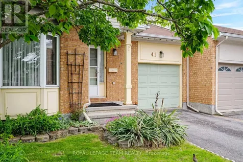 41 Billingham Crescent Ottawa ON K2K 2T7