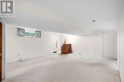 41 Billingham Crescent Ottawa ON K2K 2T7