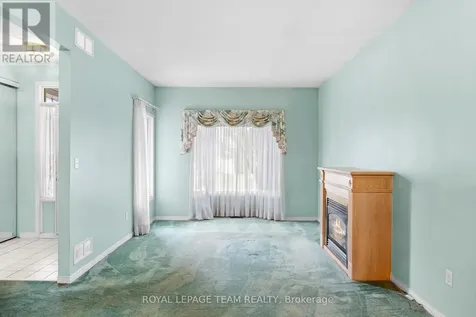 41 Billingham Crescent Ottawa ON K2K 2T7