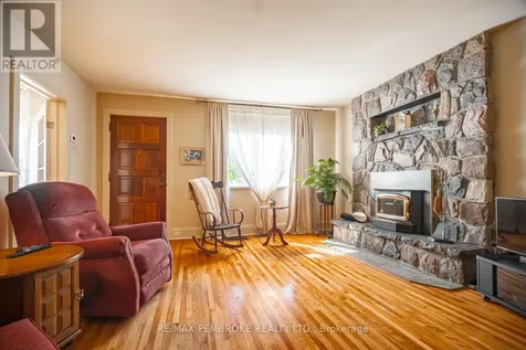 554 Eganville Road Pembroke ON K8A 4E8