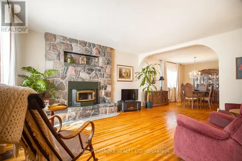 554 Eganville Road Pembroke ON K8A 4E8