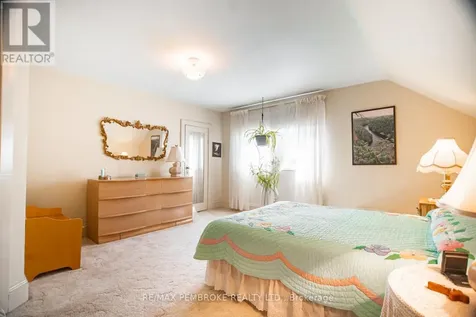 554 Eganville Road Pembroke ON K8A 4E8