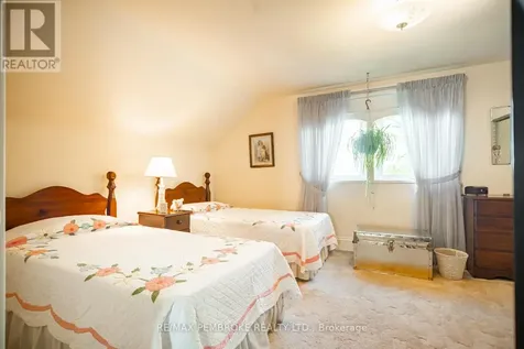 554 Eganville Road Pembroke ON K8A 4E8