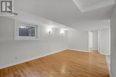 940 Brant Lower Unit Street Ottawa ON K1K 3N2