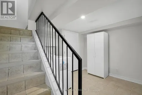 940 Brant Lower Unit Street Ottawa ON K1K 3N2