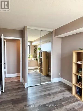 2871 Richmond Road Ottawa ON K2B 8M5
