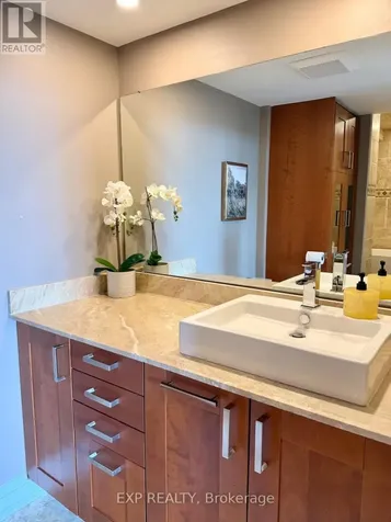 2871 Richmond Road Ottawa ON K2B 8M5