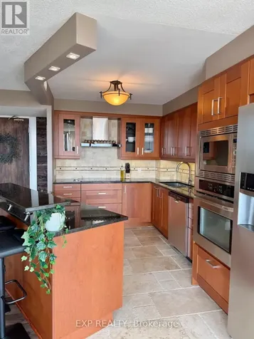 2871 Richmond Road Ottawa ON K2B 8M5