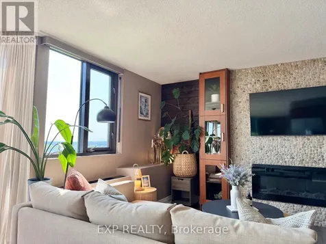2871 Richmond Road Ottawa ON K2B 8M5