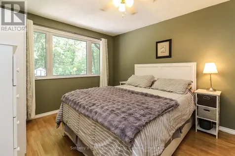 33 Parkwood Drive Wasaga Beach ON L9Z 2T2