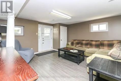33 Parkwood Drive Wasaga Beach ON L9Z 2T2