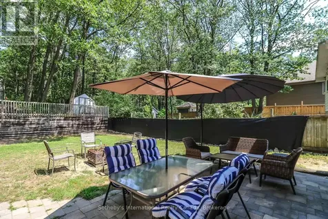 33 Parkwood Drive Wasaga Beach ON L9Z 2T2