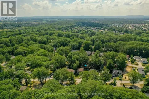 33 Parkwood Drive Wasaga Beach ON L9Z 2T2