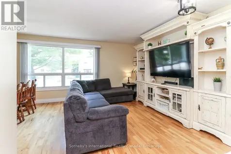 33 Parkwood Drive Wasaga Beach ON L9Z 2T2