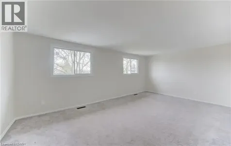 34 Forest Glen Court Kitchener ON N2N 1E2