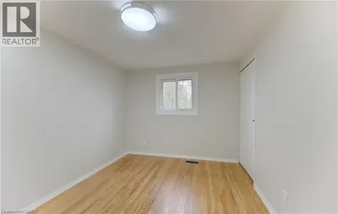 34 Forest Glen Court Kitchener ON N2N 1E2
