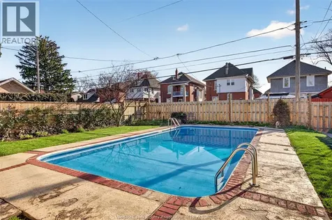 911 Victoria Avenue Windsor ON N9A 4N5
