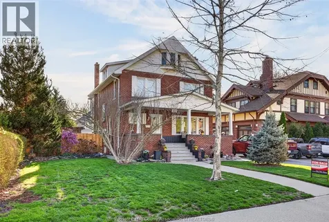 911 Victoria Avenue Windsor ON N9A 4N5