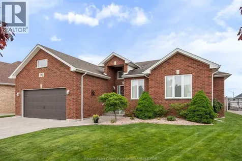 26 Marshwoods Boulevard Kingsville ON N9Y 0A7