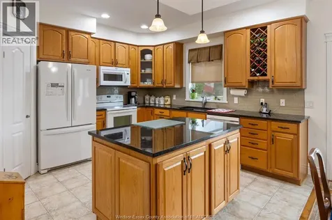 26 Marshwoods Boulevard Kingsville ON N9Y 0A7