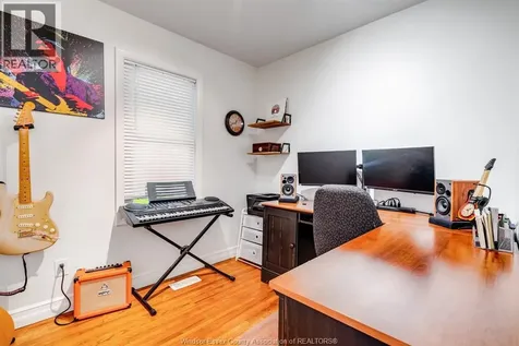 1342 Marlborough Boulevard Windsor ON N9C 1Y7