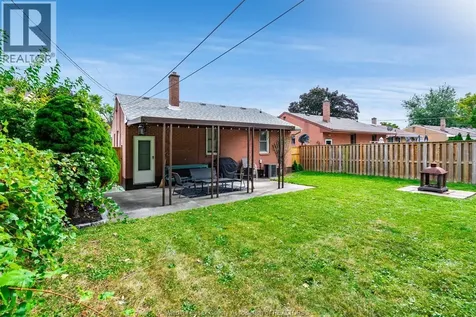 1342 Marlborough Boulevard Windsor ON N9C 1Y7