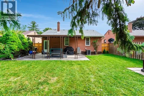1342 Marlborough Boulevard Windsor ON N9C 1Y7