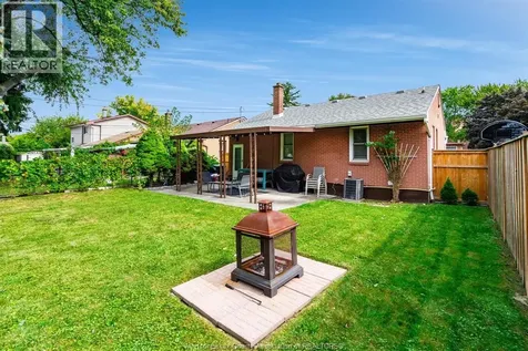 1342 Marlborough Boulevard Windsor ON N9C 1Y7
