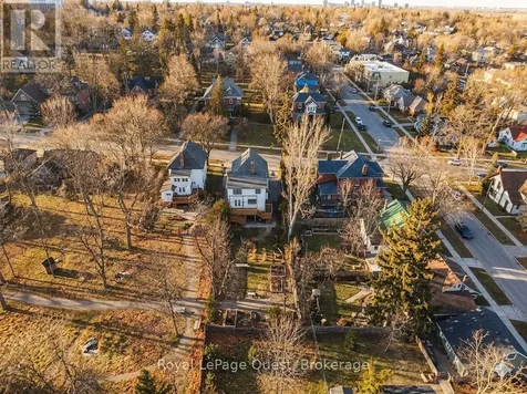 109 Brant Street East Orillia ON L3V 1Z3