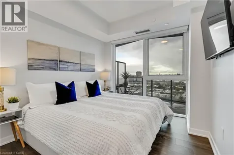 36 Zorra Street Toronto ON M8Z 0G5