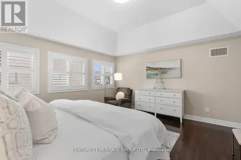67 Alex Campbell Crescent King (king City) ON L7B 1K9