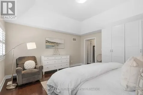 67 Alex Campbell Crescent King (king City) ON L7B 1K9