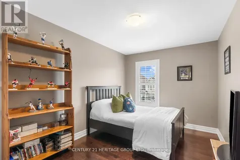 67 Alex Campbell Crescent King (king City) ON L7B 1K9
